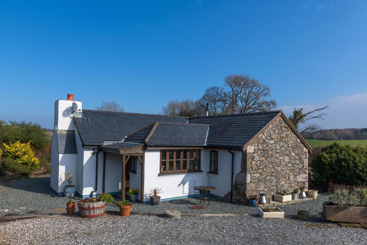 Beautiful Countryside Cottage On The North Wales Coast Абергеле Экстерьер фото