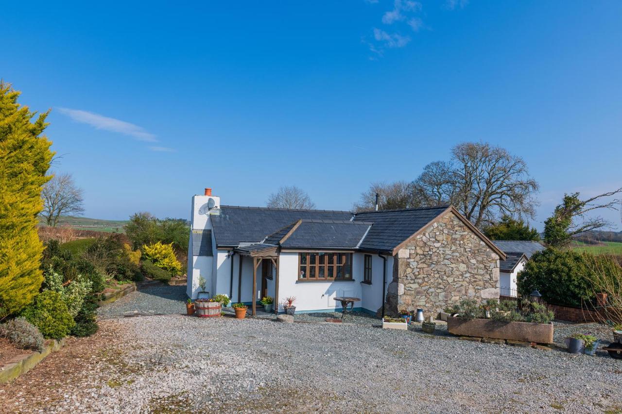 Beautiful Countryside Cottage On The North Wales Coast Абергеле Экстерьер фото